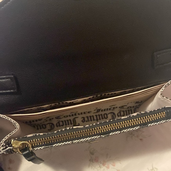 Juicy couture Black Crossbody Purse - Picture 4 of 9